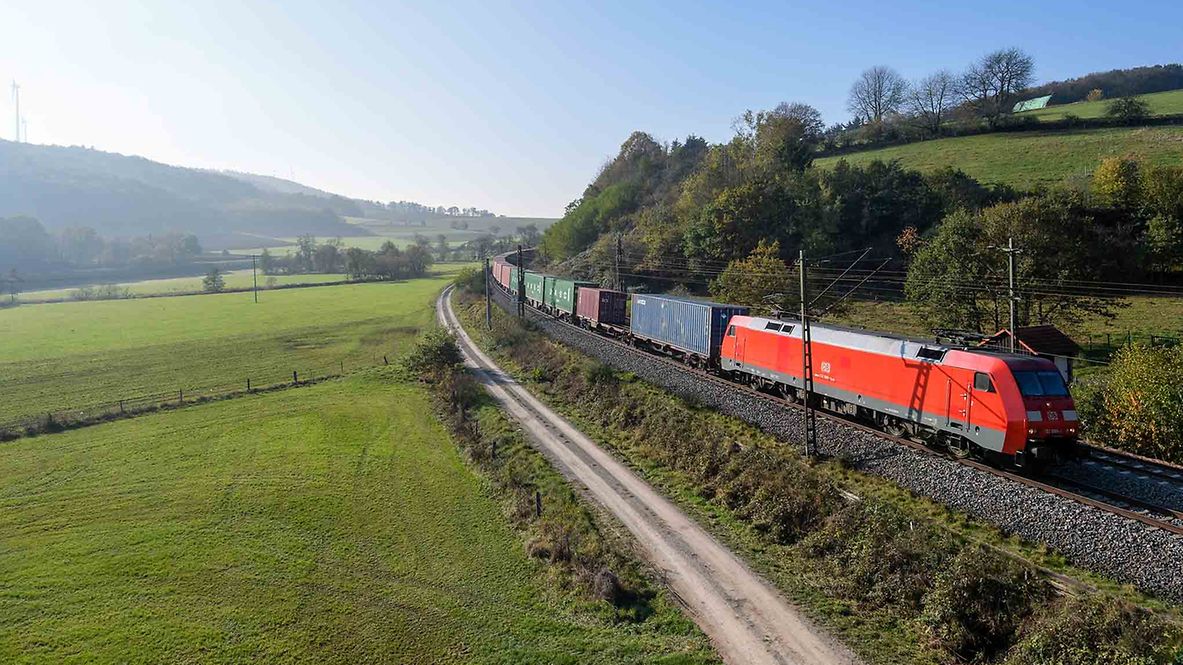 DB243351
