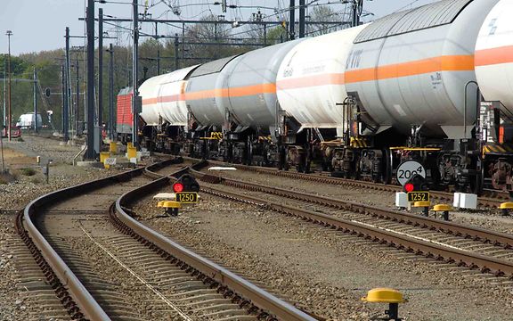 Chemiewaggons in Vlissingen Sloe.