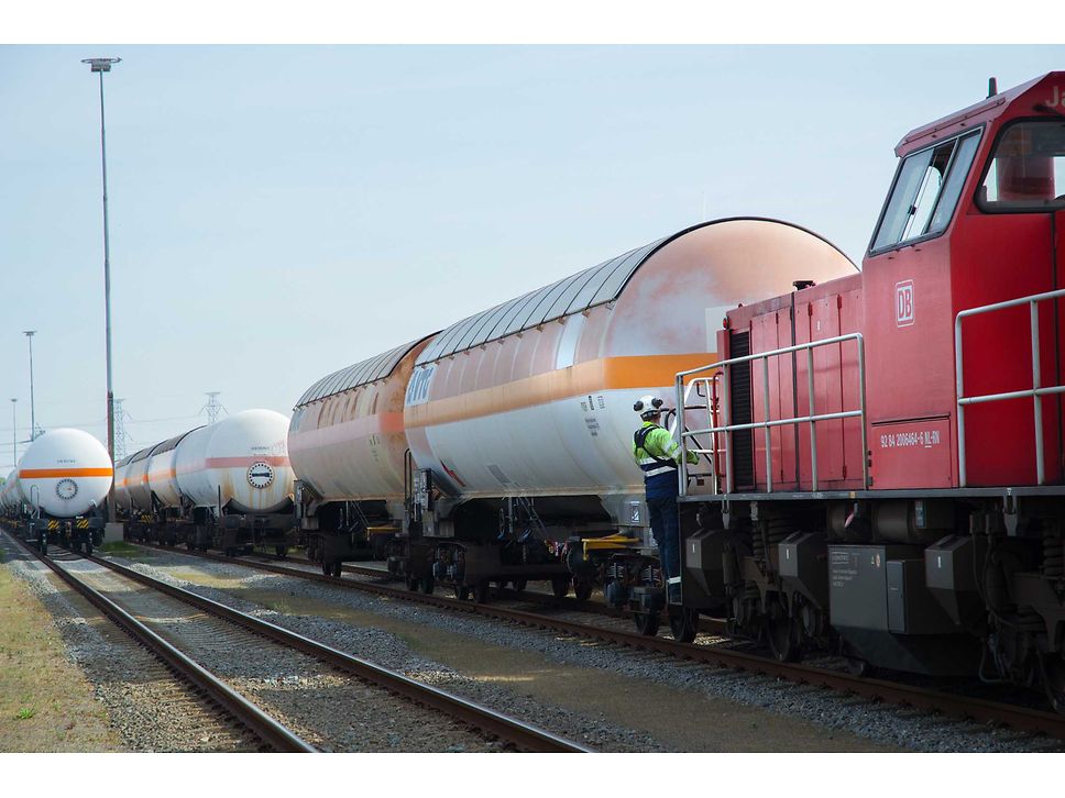 Chemiewaggons in Vlissingen Sloe.