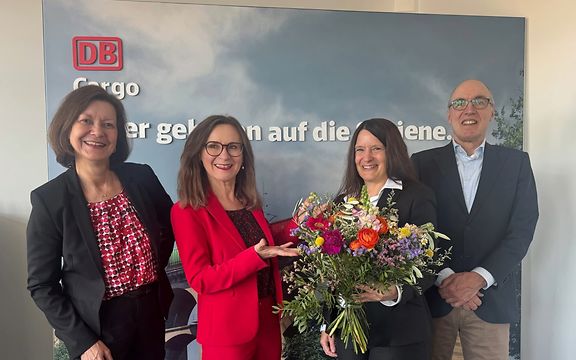 Group photo with Tanja Fuchs and Members of the Management Board
