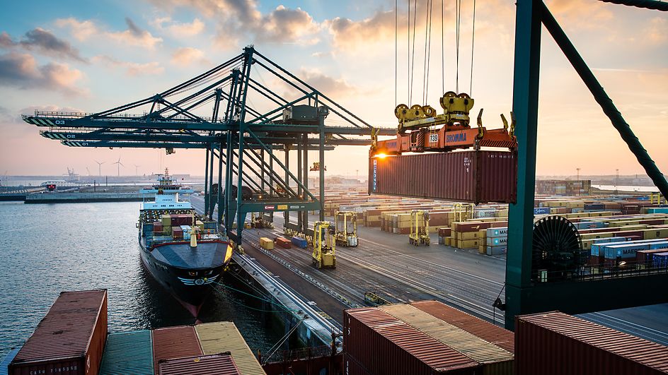 Hafen Antwerpen - Umschlag Container