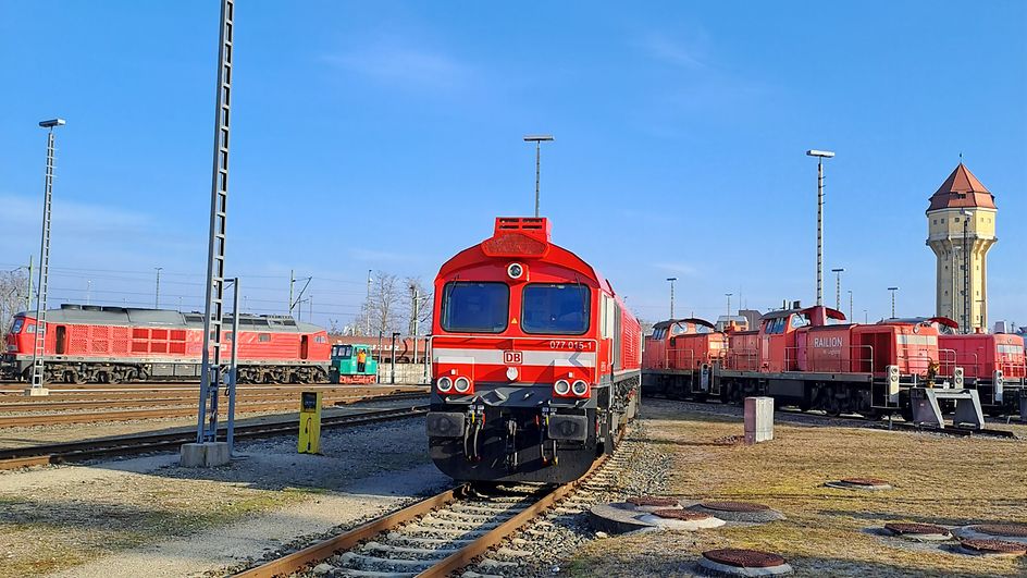 Class 77 Lokomotive - ausgerüstet mit dem Fahrassistenzsystem LEADER