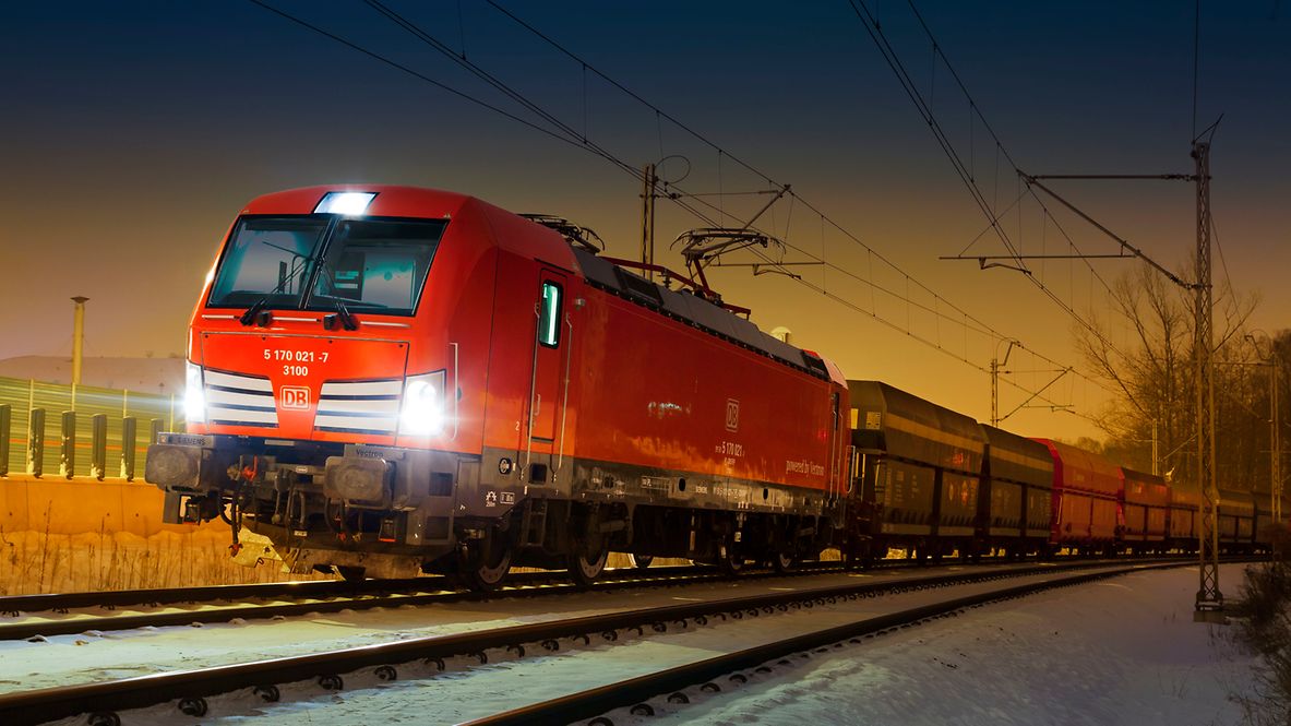 Güterzug mit Kohlewaggon