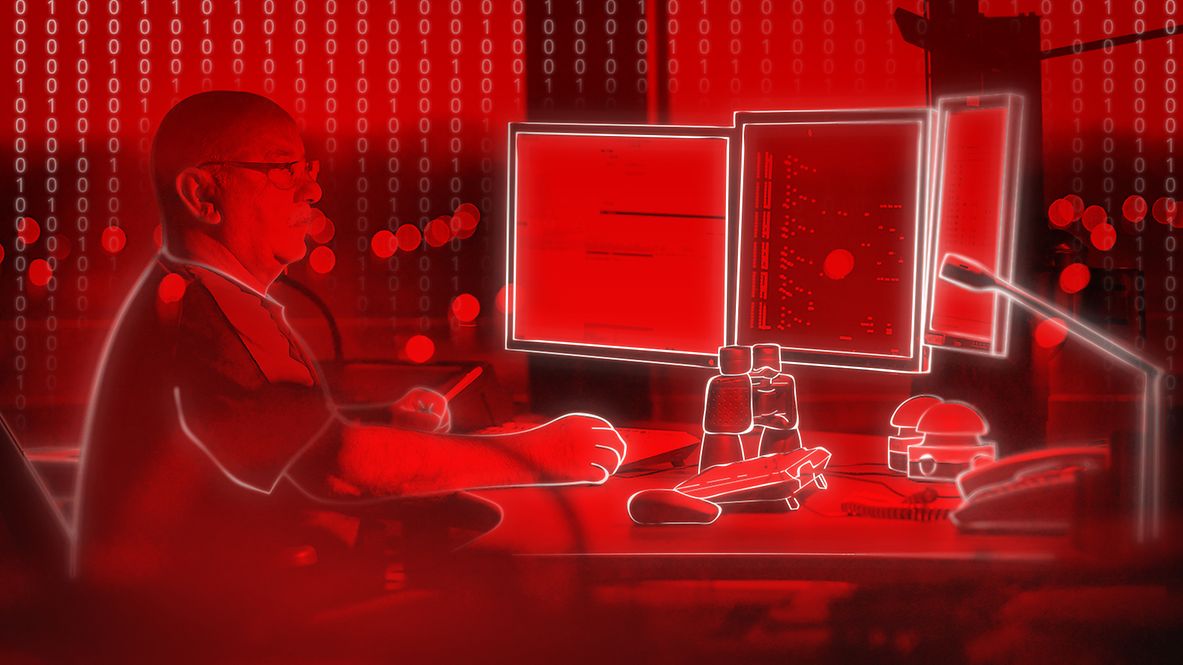 Montage DB Cargo Mitarbeiter vor Bildschirmen