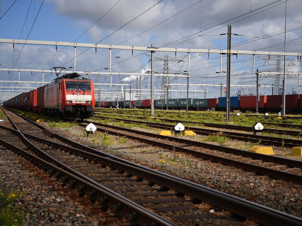 Rail freight transport with EVplus in DB Cargo's single-wagon network