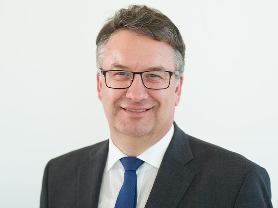 Prof. Dr.-Ing. Uwe Clausen ist Leiter des Instituts für Transportlogistik der TU Dortmund.