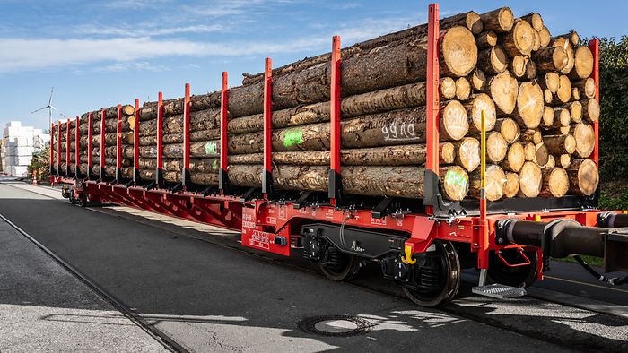 Geöffneter Schiebewandwagen in unserer Halle in Minden. 