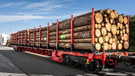 Geöffneter Schiebewandwagen in unserer Halle in Minden. 